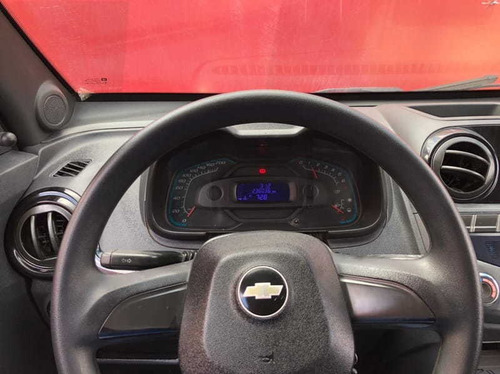 Imagem 8 de 9 de Chevrolet Montana Ls 2012