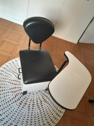 Cadeira De Manicure - 2 Gavetas - Madeira - Cor Preto/branco