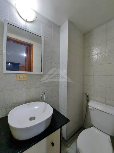 Imagen 11 de 17 de Apartamento En Venta En Lecheria Res. Árbol Para Vivir