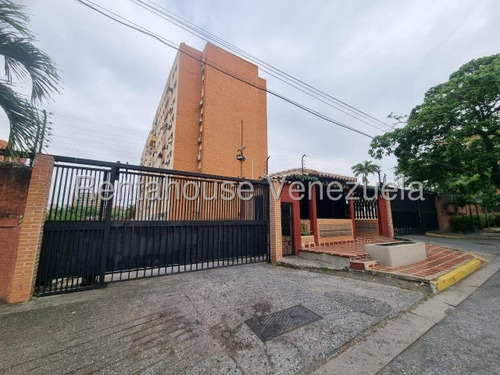 Ana Karina Molleja Vende Amplio Apartamento Zona Este Barquisimeto, Lara/ Akm