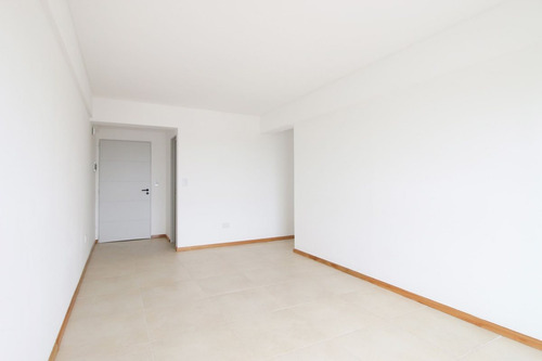 Divino 3 Amb A Estre Piso Alto.ameni. Ituzaingo