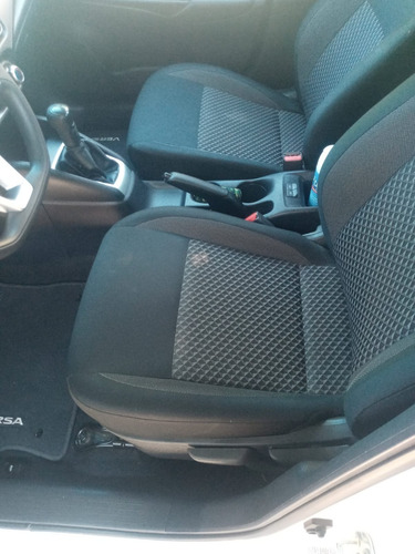 Imagen 14 de 15 de Nissan Versa Sense Mt