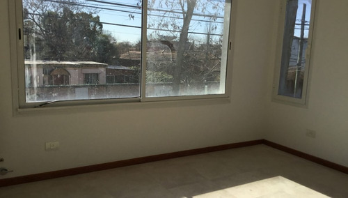 Venta De Casa Duplex En Ituzaingo