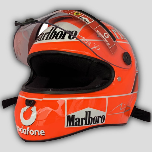 Imagen 3 de 8 de Casco F1 Michael Schumacher 2005