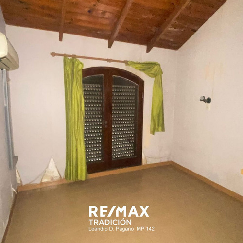 Casa En Venta 3 Dormitorios Barrio Los Troncos
