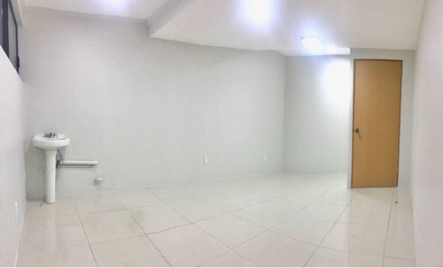 Oficina En Renta En Colonia Viveros De La Loma, Tlalnepantla De Baz, Estado De México