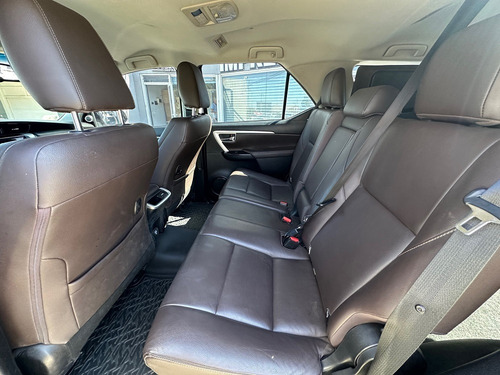 Toyota Hilux SW4 2.8 Srx 177cv 4x4 7as At