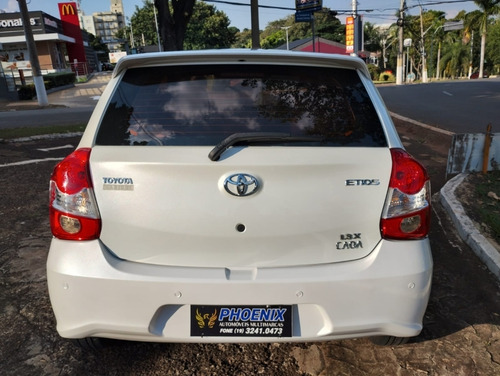 Toyota Etios 1.3 X 16V FLEX 4P AUTOMÁTICO