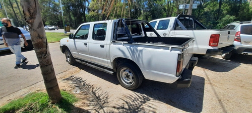 Nissan Np300 2.5 Cabina Doble 133cv 4x2 2011