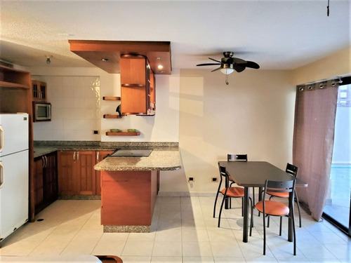 Apartamento Vacacional En Isla Margarita Con Terraza De Planta Baja En Playa El Angel