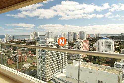 Venta De Apartamento De 2 Dormitotios En Brava En Edificio Icon Brava Punta Del Este 