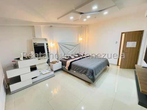 Casa En Venta Maracay Urb Villas Del Sol Ii Prolongacion Av. Aragua 25-6276 Apd