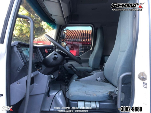 Imagem 6 de 9 de Volvo Vm 260