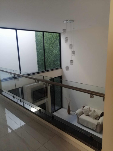 Venta Casa Paseos De Los Eucaliptos