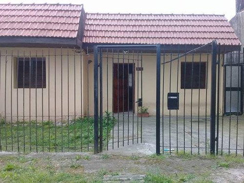 Casa Venta 3 Dormitorios Y Terreno 220 Mts 2 -73 Mts 2 Cubiertos -berisso