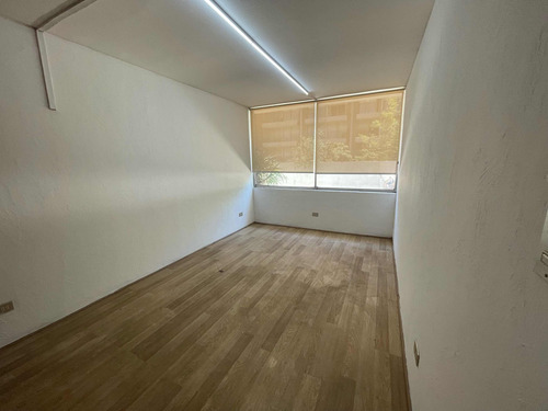 La Concepción 80, Pasos Av.providencia , Dpto 1d-1b,