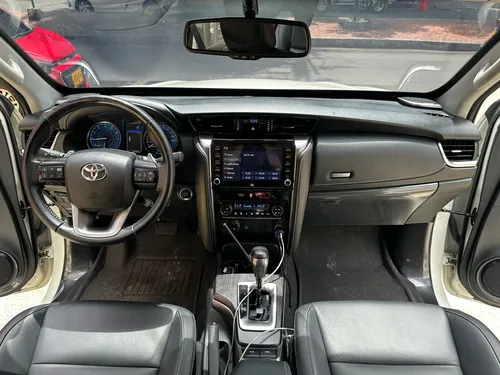 Toyota Fortuner Srx 4.0l Gasolina Blindaje 2plus At Mod 2022