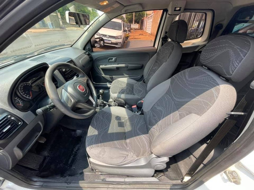Imagem 6 de 12 de Fiat Strada 1.4 Mpi Hard Working Cd 8v Flex 3p Manual