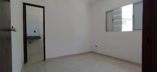 Imagem 2 de 12 de Casa No Balneário Gaivota, Em Itanhaém, Ficando Lado Praia À 1.300 Metros Do Mar. Imóvel Com 125 M² Sendo 70m² De Área Construída.