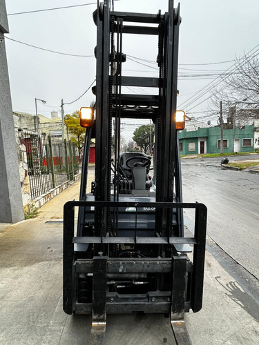 Alquiler Auto Elevador Clark Con Chofer Zona Norte