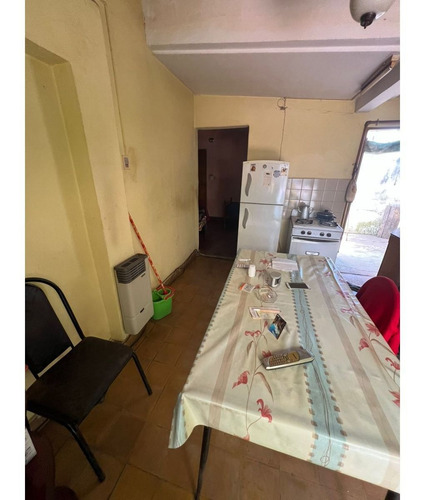 Imagen 6 de 9 de Vendo Casa Mas 2 Dptos En Calle Baradero Barrio San Pablo
