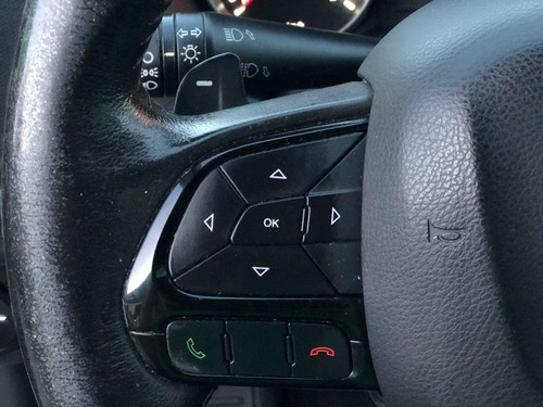 Imagem 9 de 15 de Fiat Toro Flex 1.8