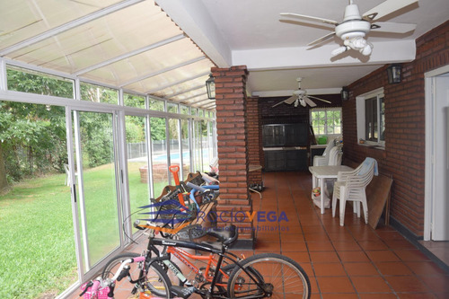 Casa A La Venta En Country Banco Provincia