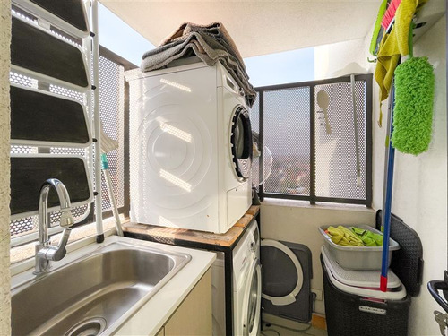 Departamento En Venta De 3 Dormitorios. En Las Condes