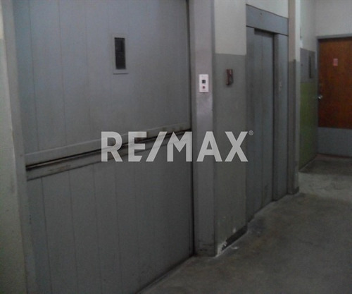 Deposito En Alquiler En La Zona Industrial De Palo Verde 370mts/1b/1pe