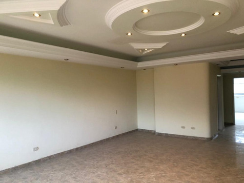 Imagen 10 de 16 de Ph Duplex En Venta Reformado En La Urb Miranda