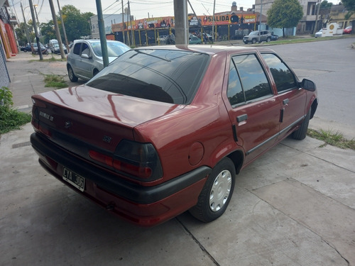 Imagen 2 de 6 de Renault R19 1.6 Re 1999