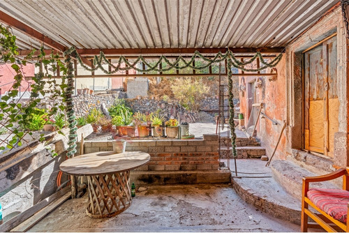 Casa Para Remodelar Y Terminar De Construir En San Miguel De Allende, Gto.