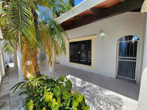 Imagen 6 de 16 de Vendo Hermosa Casa En Lambare, Bo. Santa Luisa