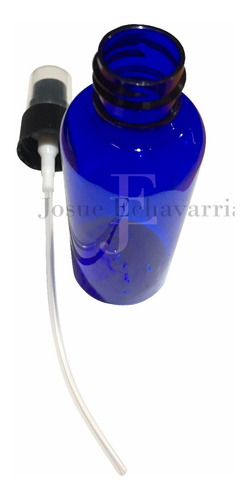 Imagen 2 de 6 de Botella De Plástico 60 Ml Color Azul C/atomizador Negro