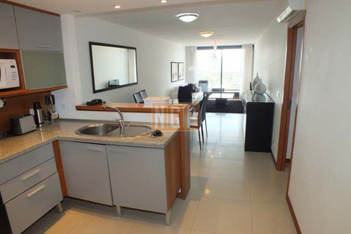 Imagen 19 de 30 de Roosevelt, Punta Del Este Piso Alto Con Vista Al Mar! Cómodo Y Muy Luminoso .