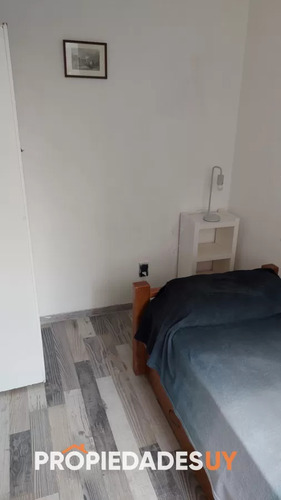Vende Apartamento De 2 Dormitorios En Peninsula, Punta Del Este
