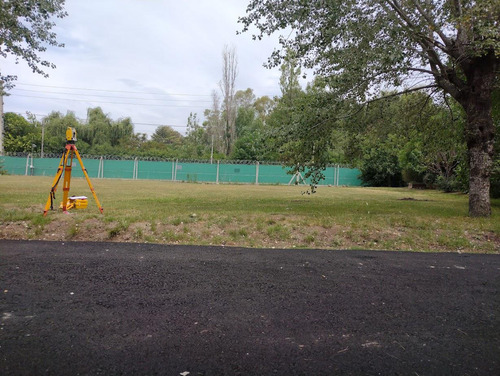 Lote Con Escritura En Las Brisas Country Club, Pilar