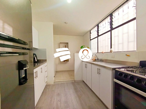 Venta De Apartmento En Laureles Lorena