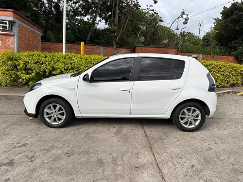 Renault Sandero 1.6 Gt Line