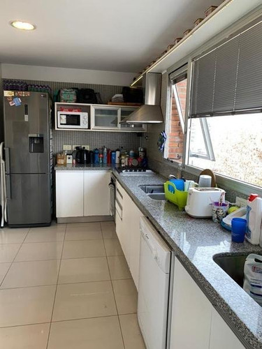 Imagen 19 de 28 de Venta - 4 Ambientes Con Dep Con 2 Cocheras Y Baulera