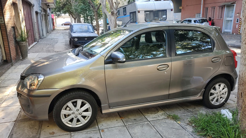 Toyota Etios 1.5 XLS 6MT