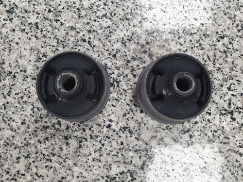 Buje Inferior Grande Toyota Corolla 03-14