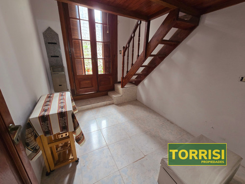 Venta - 5 Amb Ph C/patio Y Cochera/local - Campichuelo 300