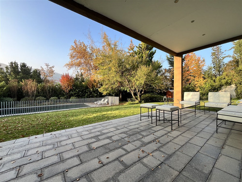 Casa En Venta De 6 . No Perimetral ,sector Craighouse