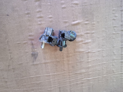Imagen 3 de 3 de Pulsador Luz Puerta Renault Logan