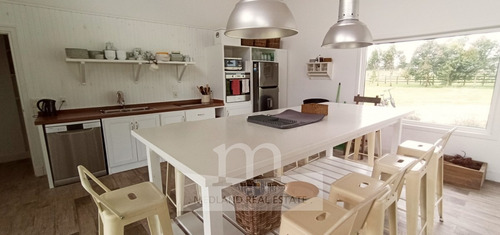 Imagen 5 de 16 de Cómoda Y Luminosa Casa En Venta En El Quijote- Ref: 17
