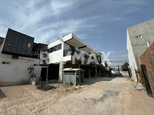 Se Vende Casa Con Gran Terreno En Santa Rosa De Jauregui