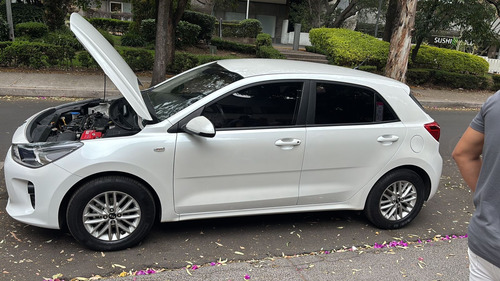 Kia Rio 1.6 Lx Hatchback Mt