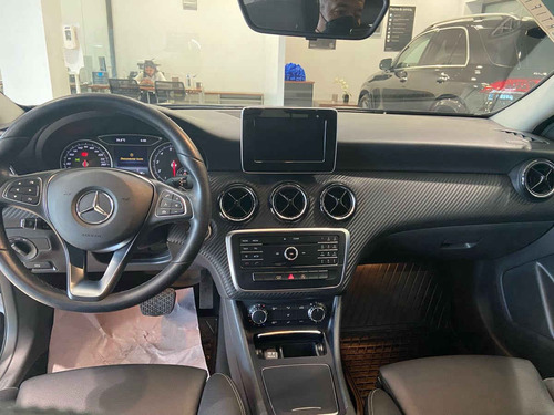 Imagen 14 de 14 de Mercedes-benz Clase Gla 2019 5p Gla 200 L4/1.6 Aut.