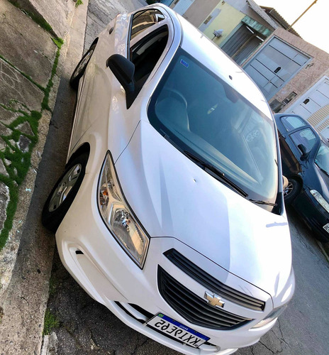Imagem 6 de 15 de Chevrolet Onix 2017 1.0 Joy 5p
